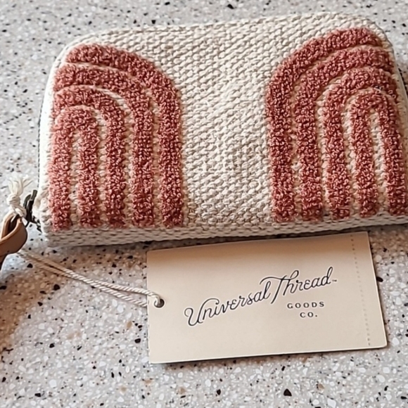 Universal Thread Rattan type wallet - Picture 1 of 7